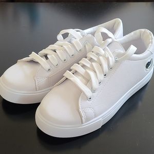 White women sneakers. Size 6-6.5